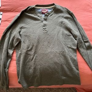 Men’s Henley long sleeve shirt